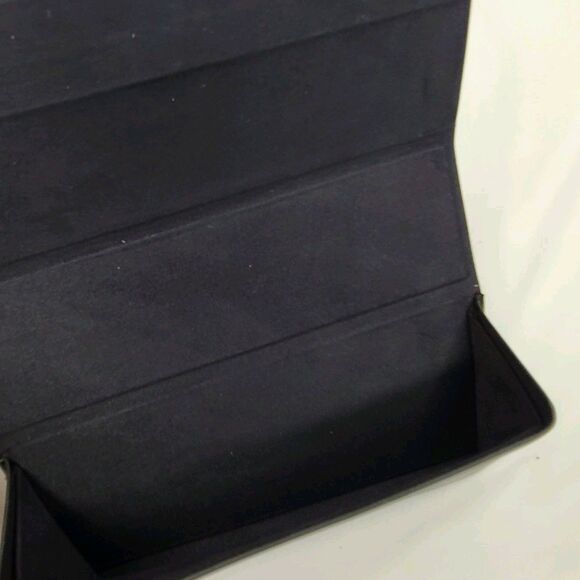 FENDI AUTHENTIC EYEGLASSES BLACK SMALL MAGNETIC CASE - Picture 3 of 7